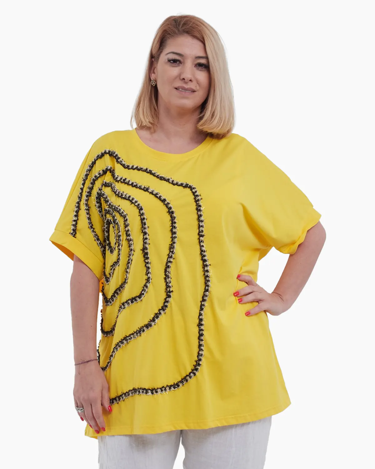 Bluze din Bumbac - Bluza dama asimetrica din bumbac fin cu umeri cazuti si detaliu floral artizanal din snur galben