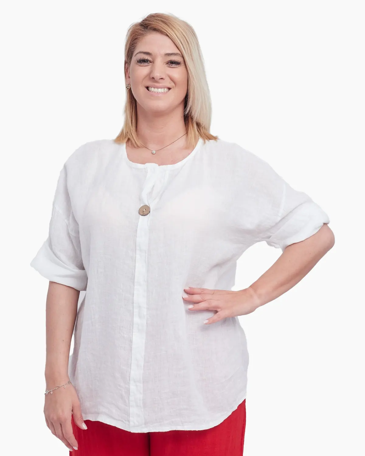 Bluze din In - Bluza din in, croi drept, accesorizata cu nasture de efect la decolteu, alba