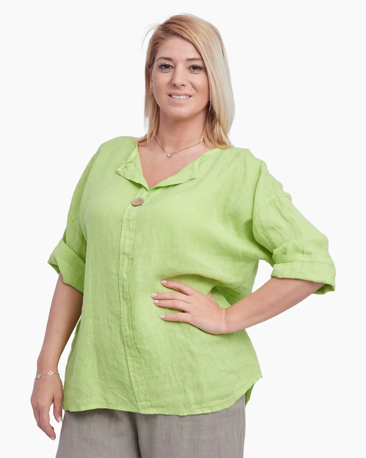 Bluze din In - Bluza din in, croi drept, accesorizata cu nasture de efect la decolteu, verde fistic