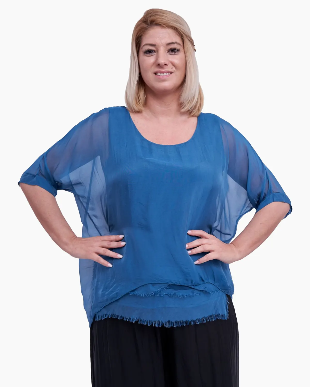 Haine damă - Bluza din matase cu franjuri discreti, albastra