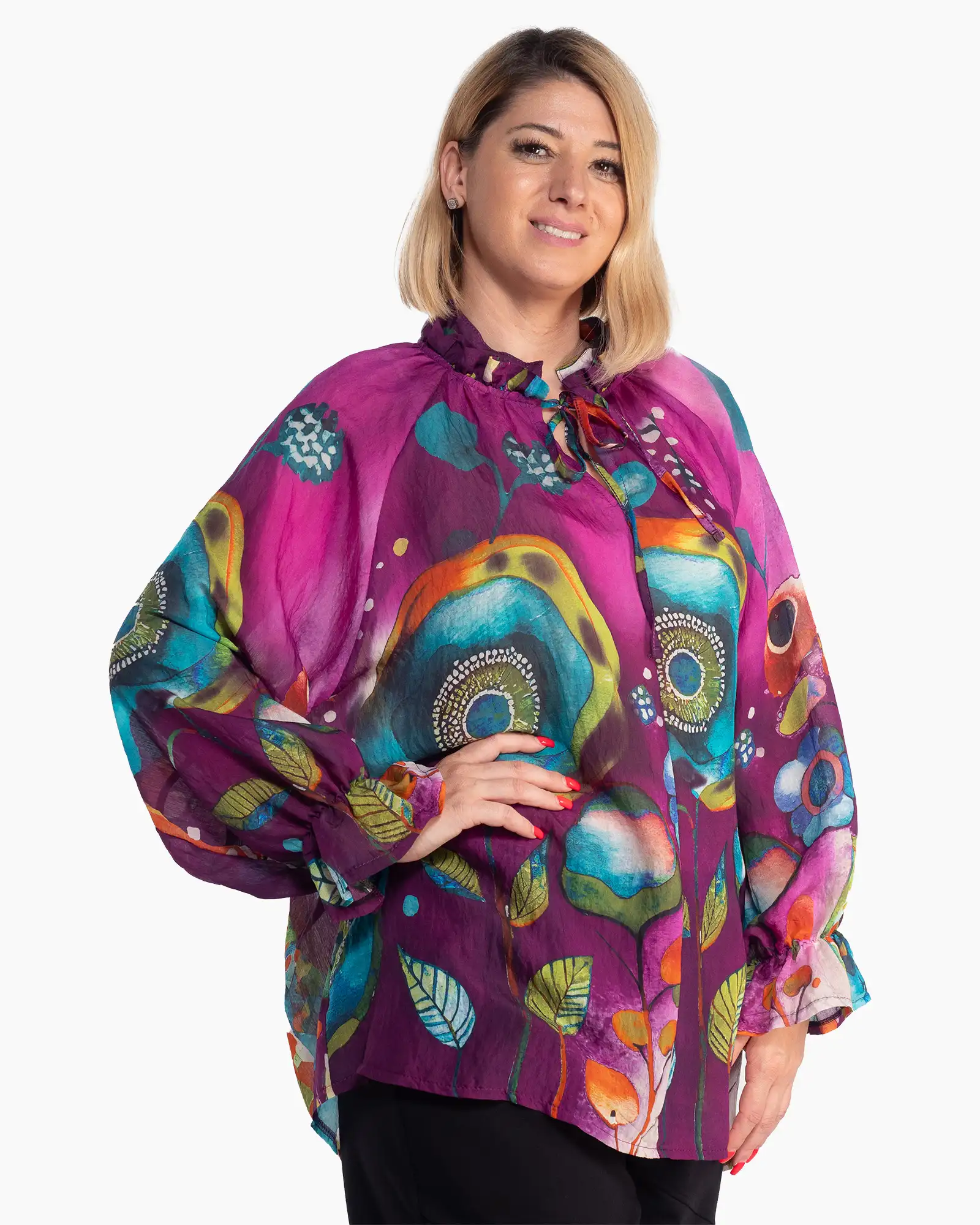 Bluză tunică fucsia cu imprimeu artistic, o piesă statement cu linie fluidă [2]