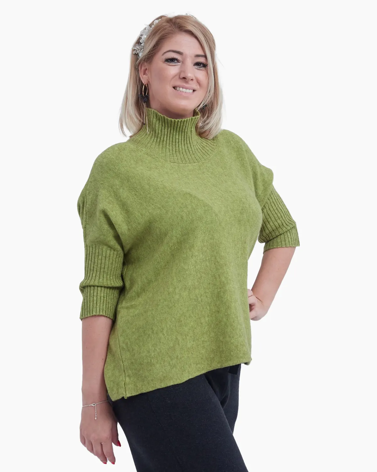 Bluze din Vâscoză - Bluza verde, pe gat, tricotata cu stil