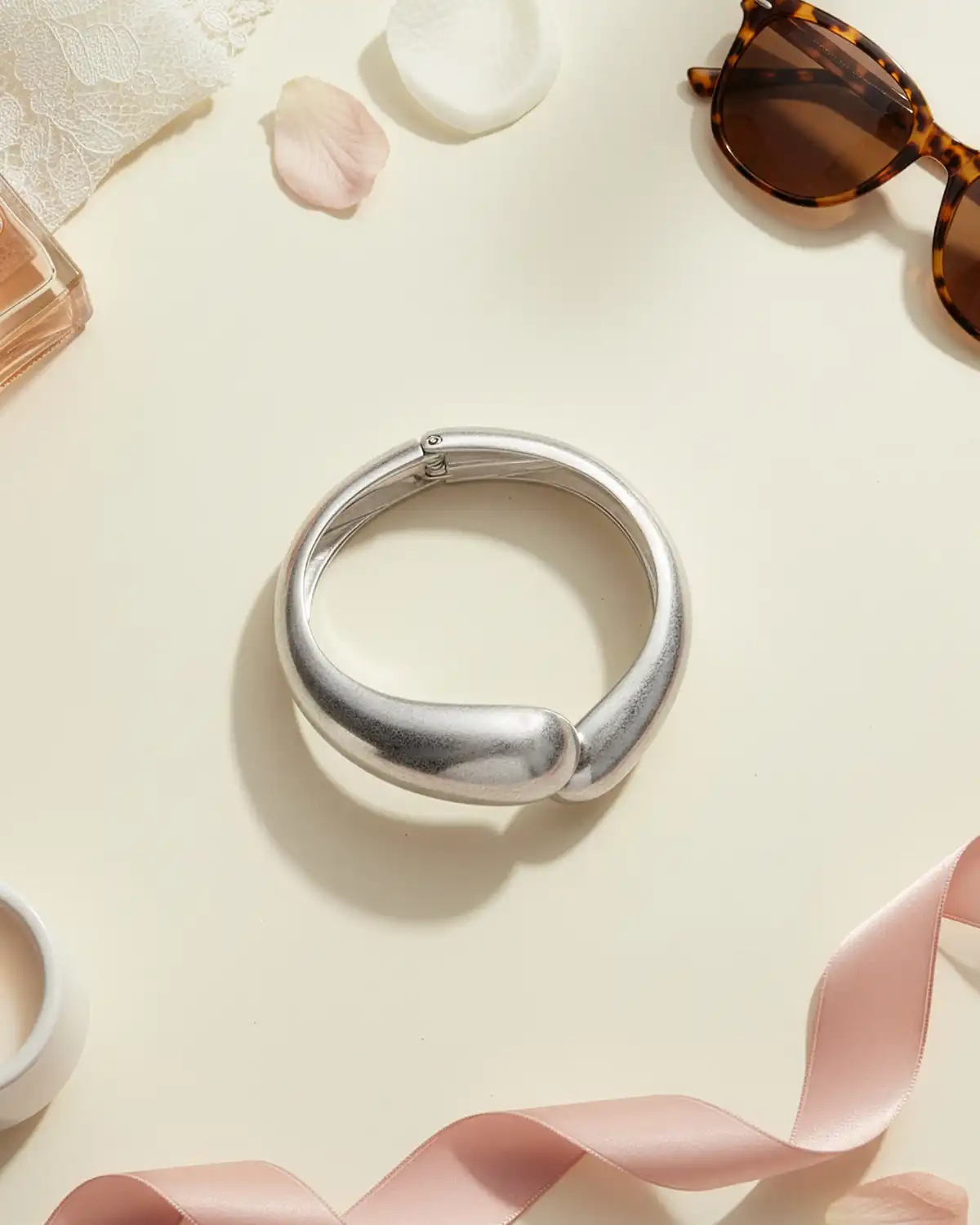 Accesorii fashion pentru femei - Brățară Magdy Fado de Lisboa argintie