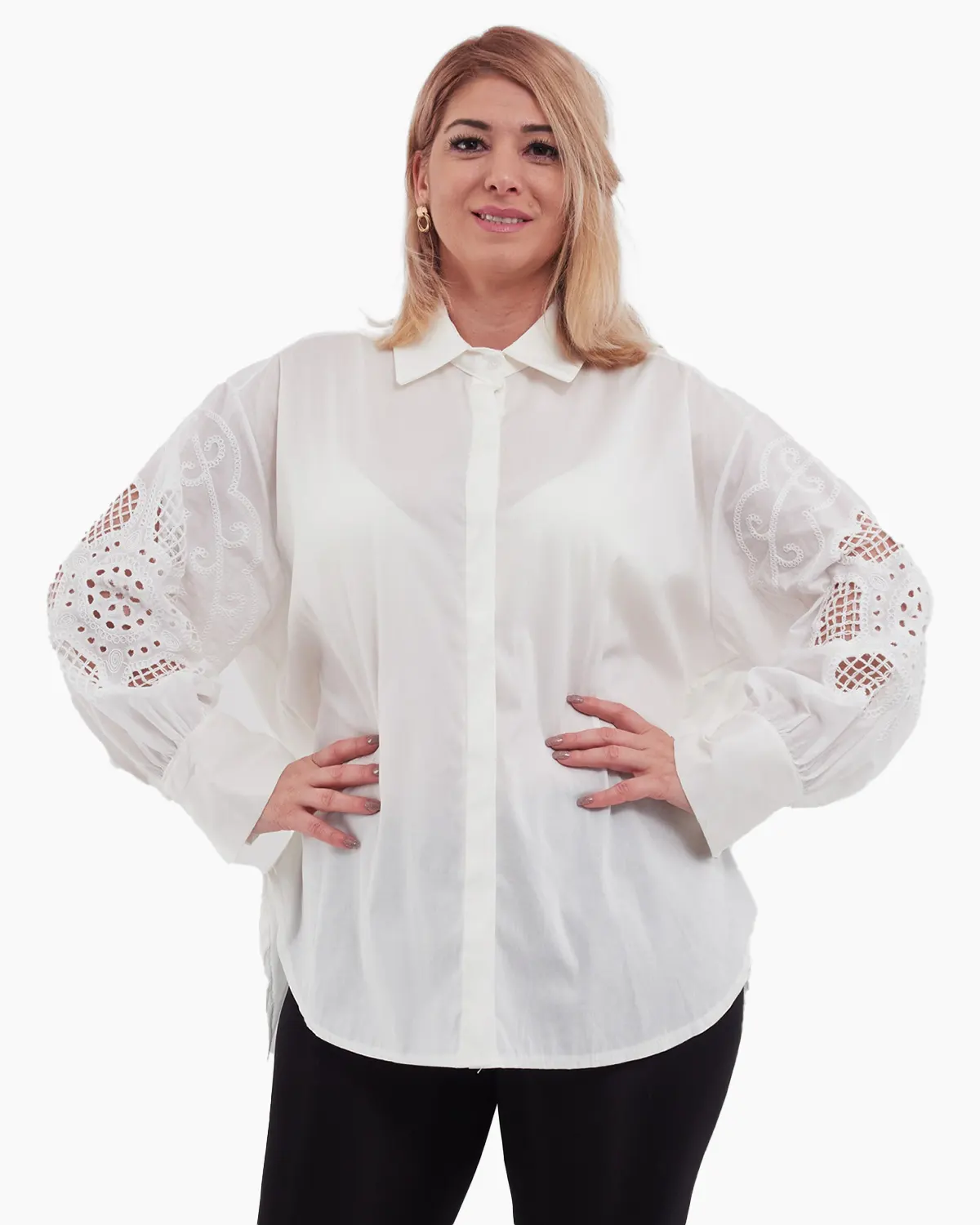 Mărimi mari - Camasa alba din bumbac cu maneci lungi, brodate
