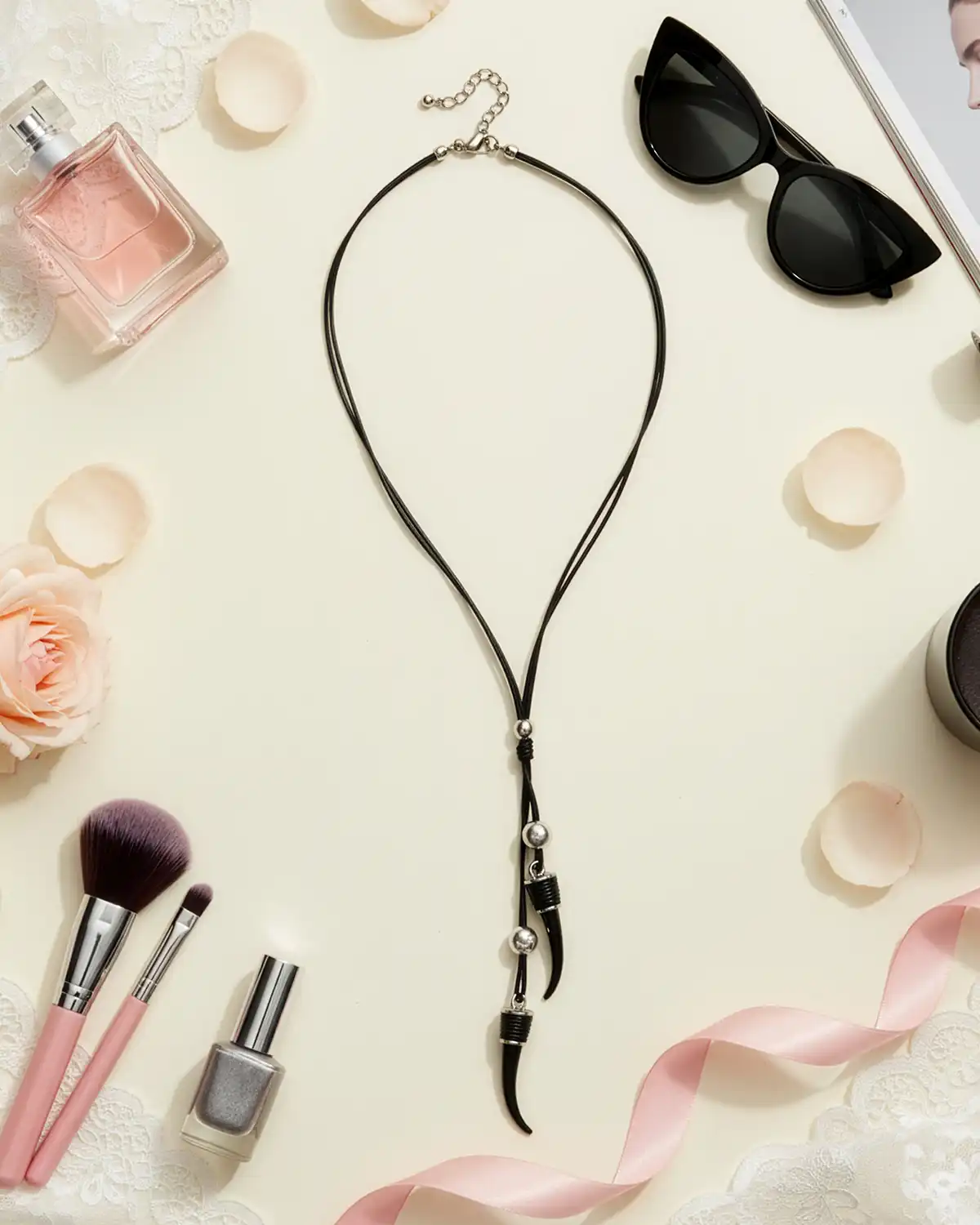 Accesorii fashion pentru femei - Colier Magdy Araceli negru