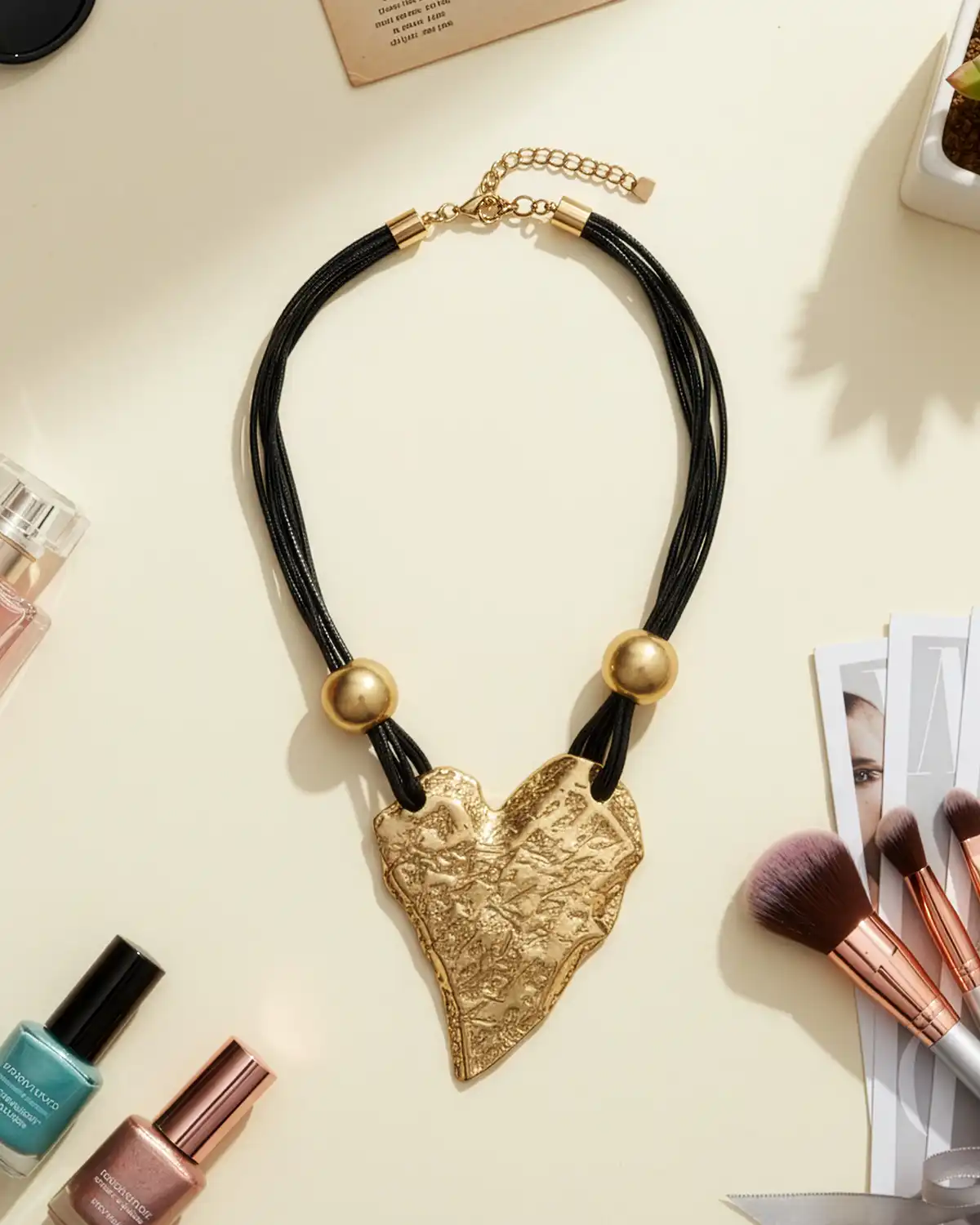 Accesorii fashion pentru femei - Colier Magdy Aura Galini auriu