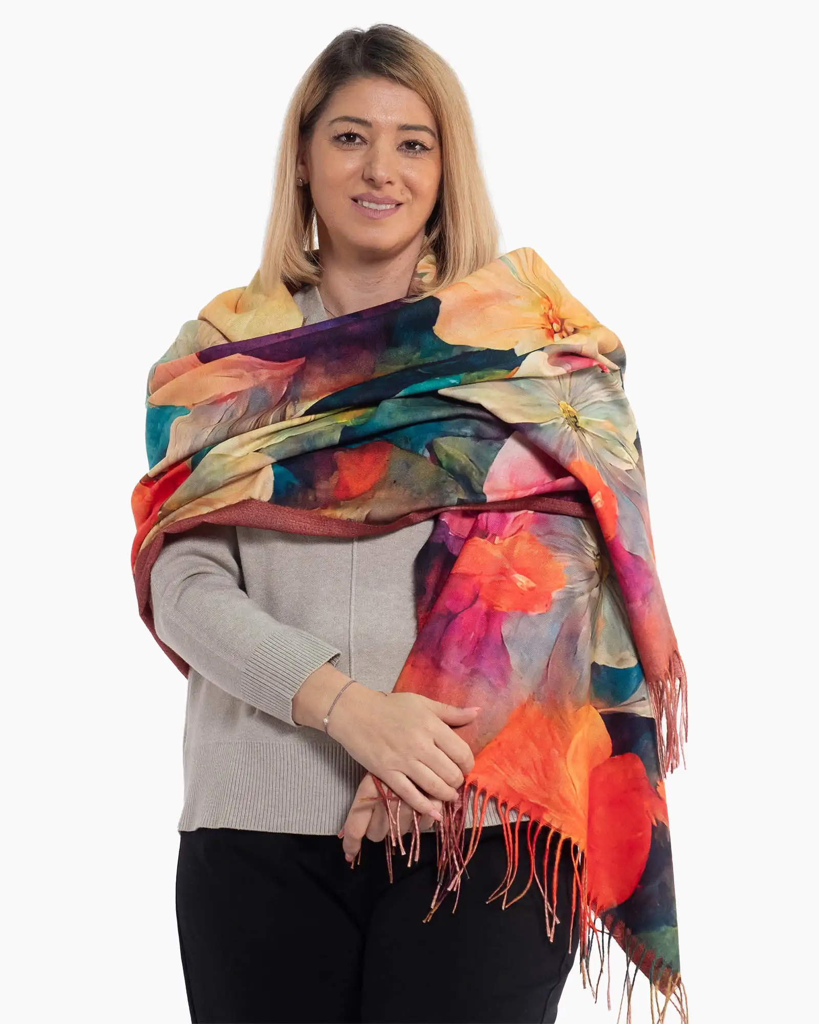 Produse noi - Eșarfă din vâscoză cu flori multicolore și franjuri lungi