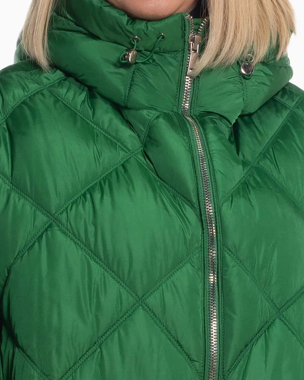 Geacă verde lungă, matlasată în romburi, cu manșete funcționale și design casual [4]