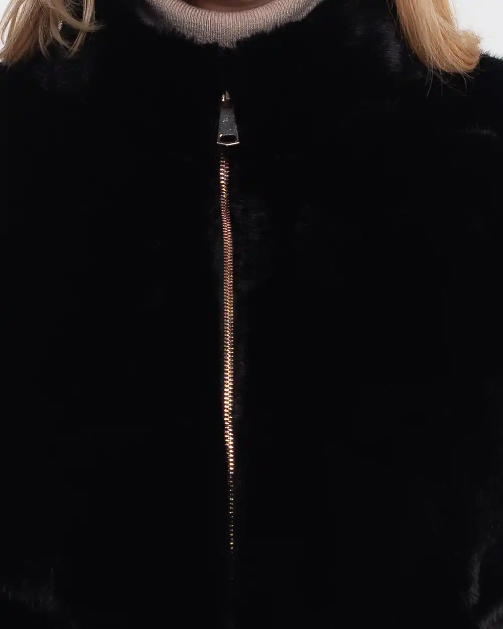 Jachetă casual neagră din blăniță moale cu mâneci trei sferturi [3]