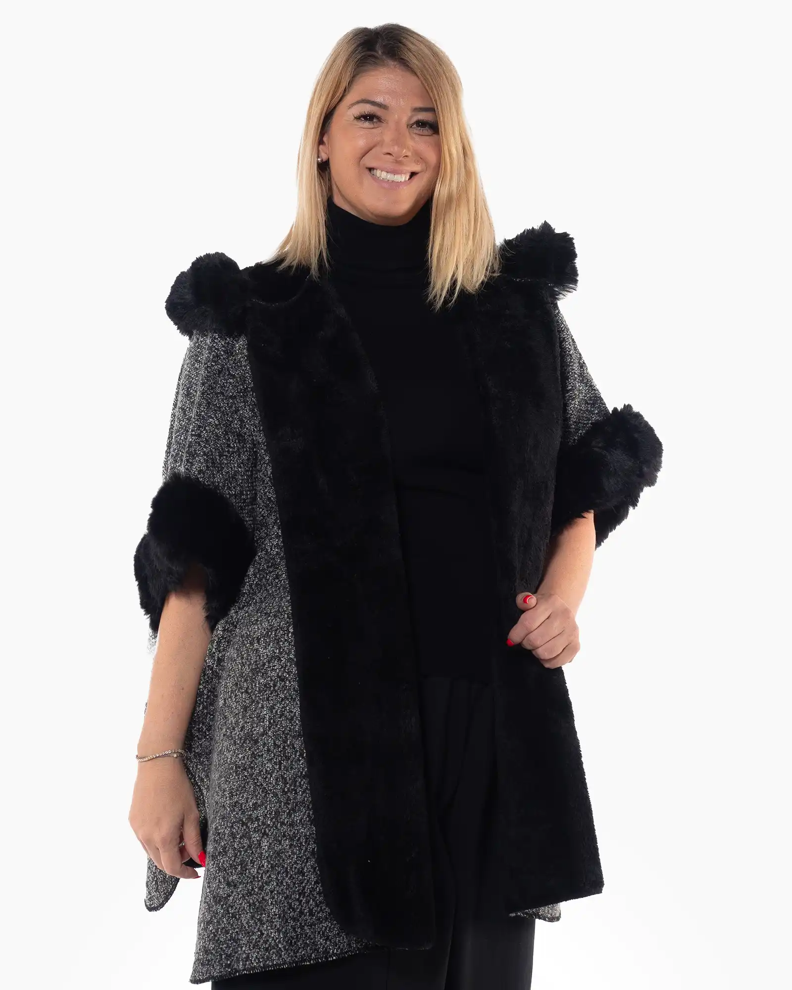 Jachetă elegantă gri tip poncho cu design amplu și blană decorativă [2]