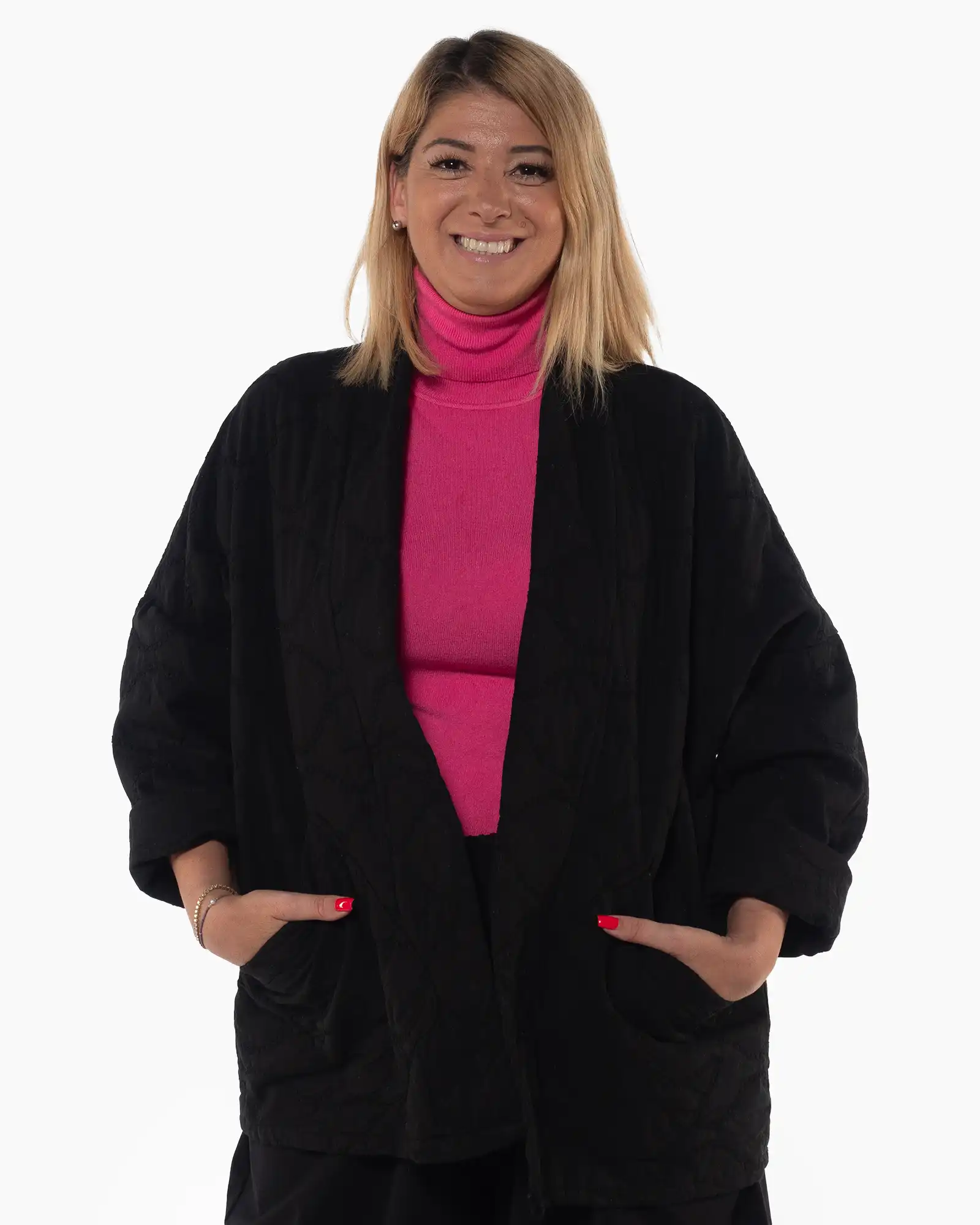 Jachete Casual - Jachetă neagră matlasată oversize, cu un design chic și lejer