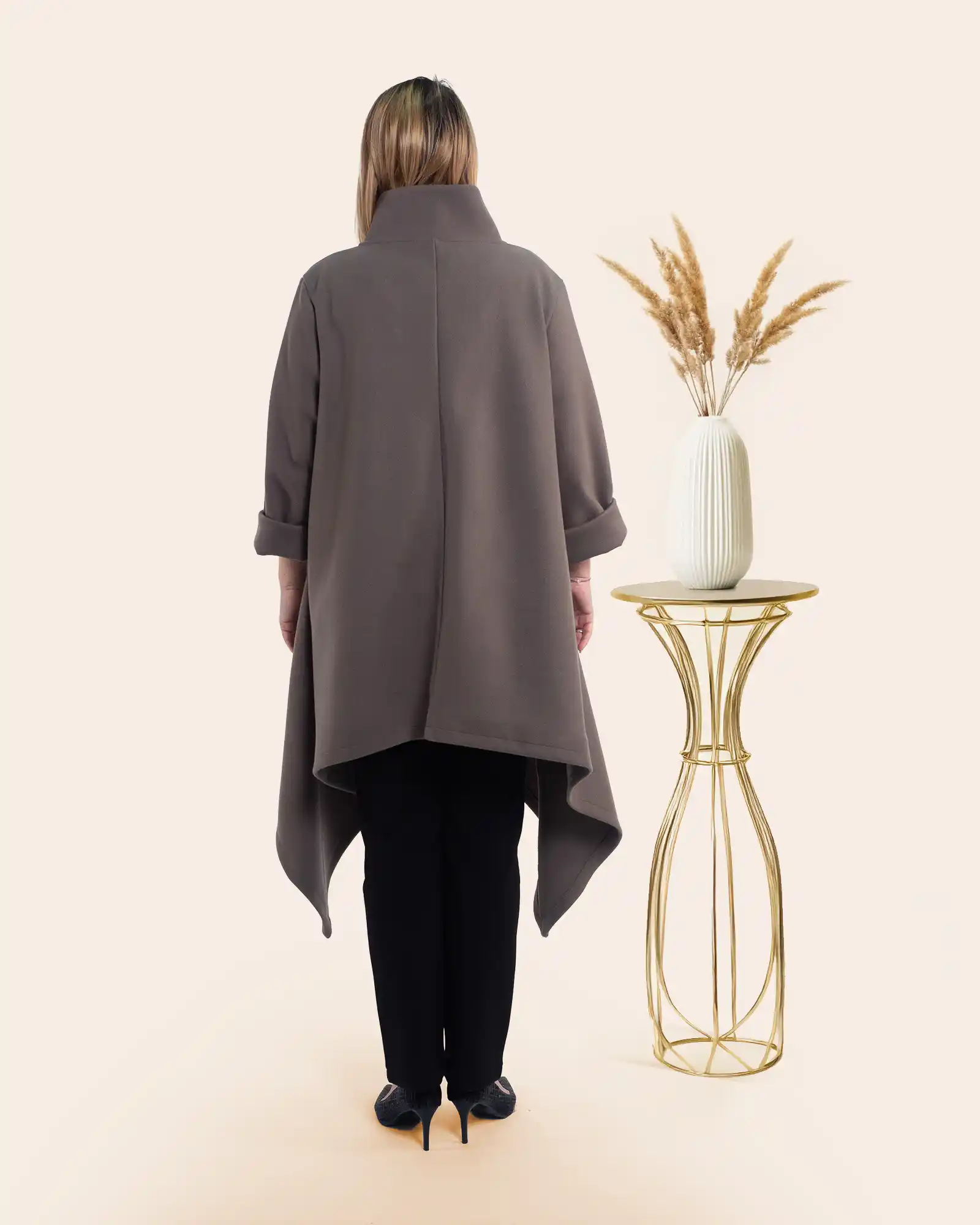 Jachetă palton casual bej-fango cu guler tunică și închidere asimetrică [1]