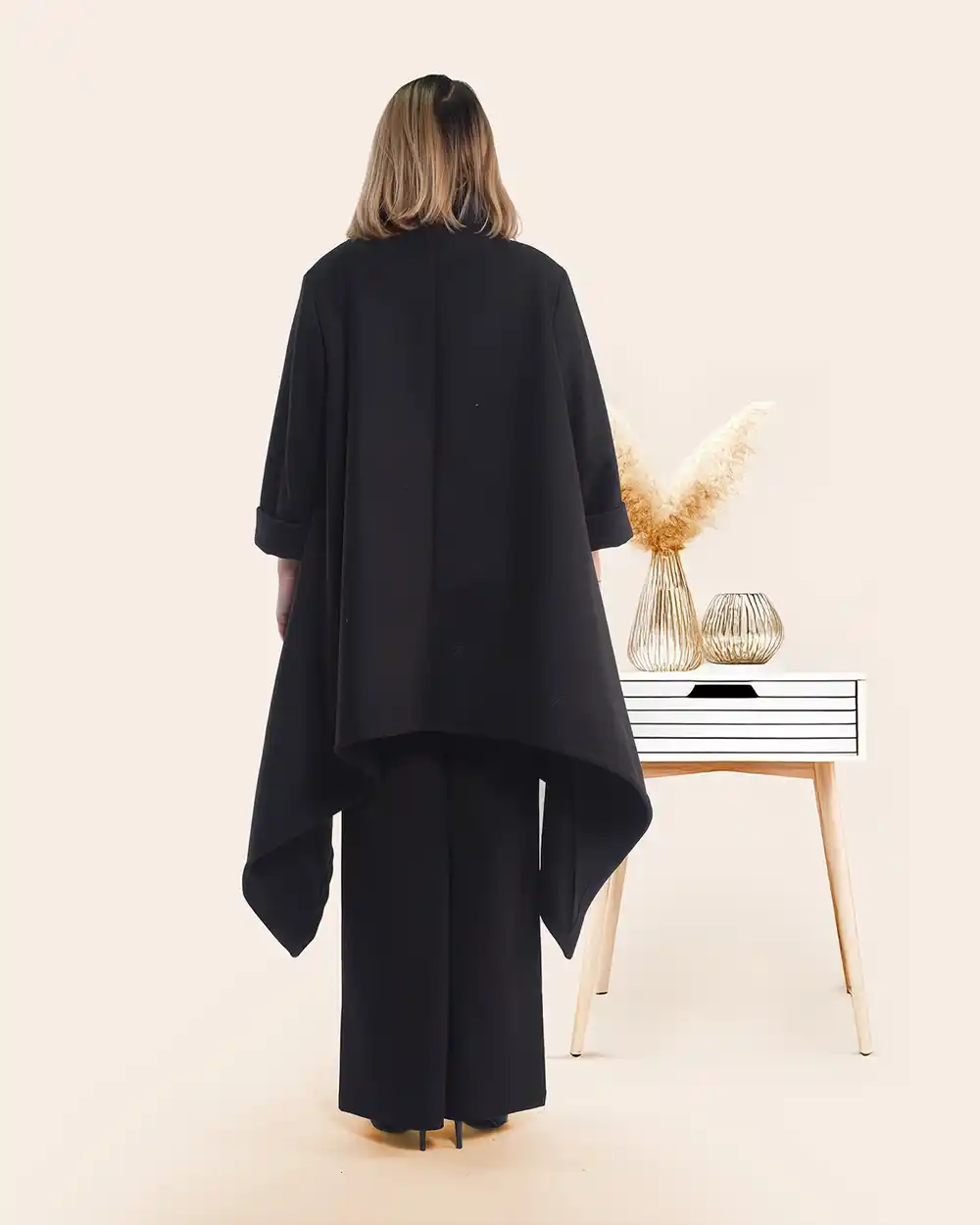 Jachetă palton casual chic neagră cu un design asimetric [1]