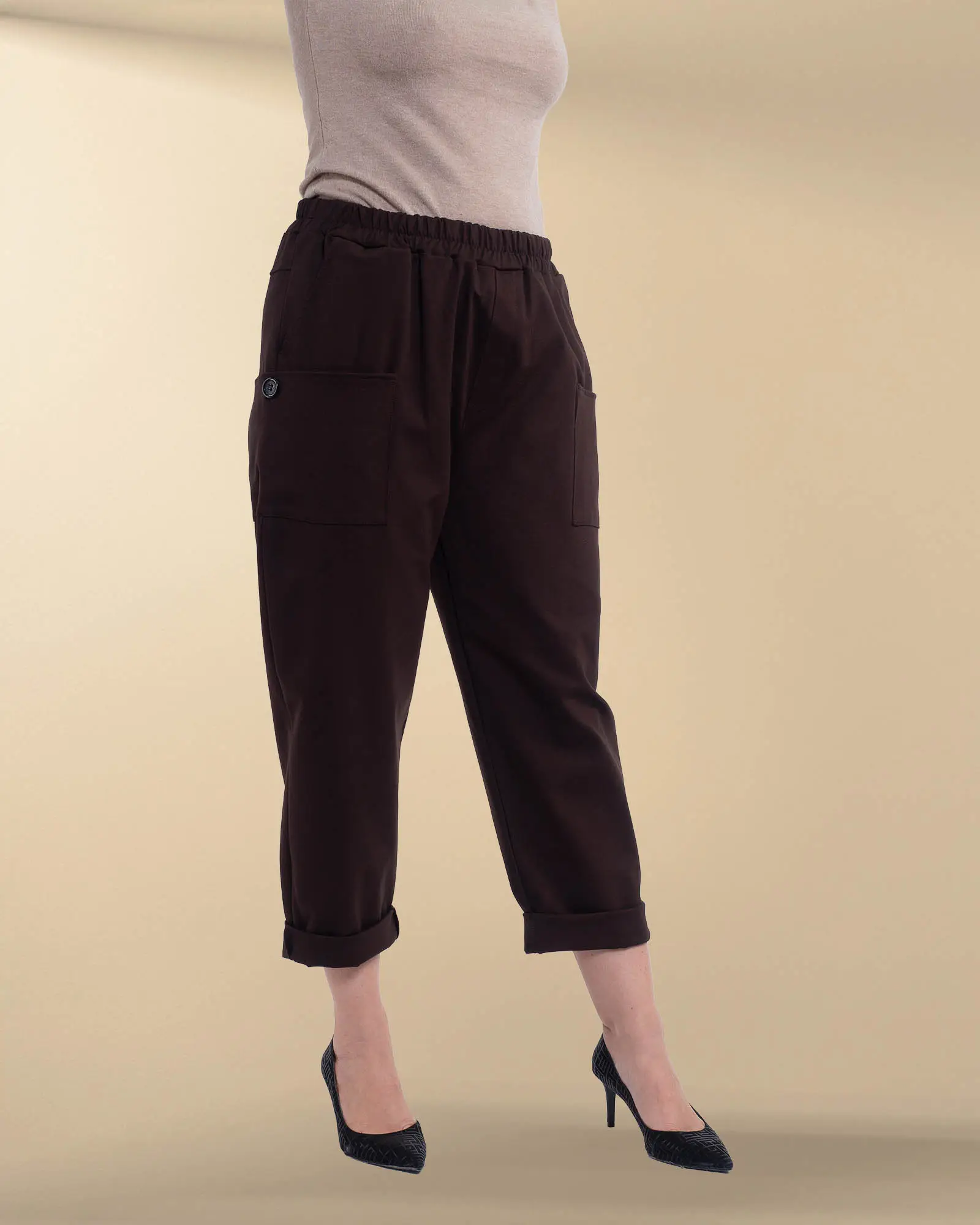 Produse noi - Pantaloni casual comozi din vâscoză într-o nuanță caldă de maro