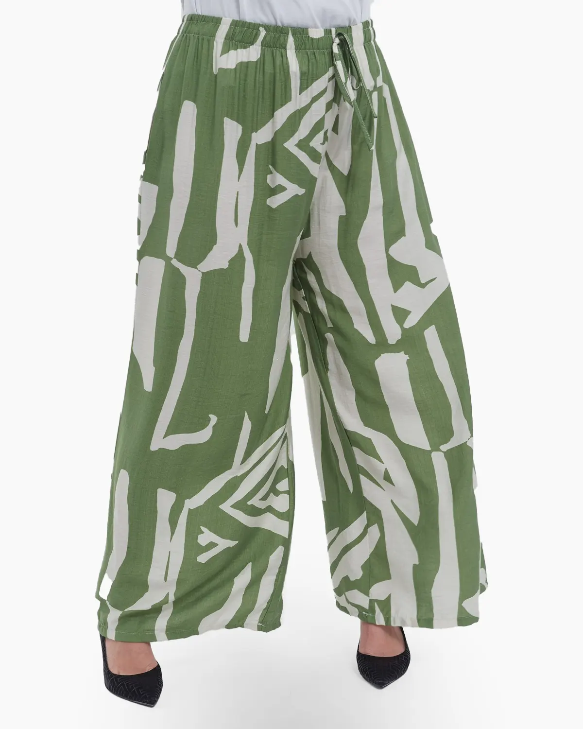 Pantaloni din Vâscoză - Pantaloni evazati fluizi din viscoza cu imprimeu abstract elegant talie unica ajustabila si buzunare laterale stil casual negru