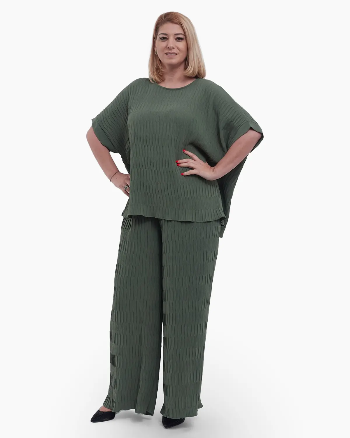 Haine damă - Pantaloni evazati eleganti cu croiala larga si talie unica pentru un stil casual rafinat realizati din poliester kaki