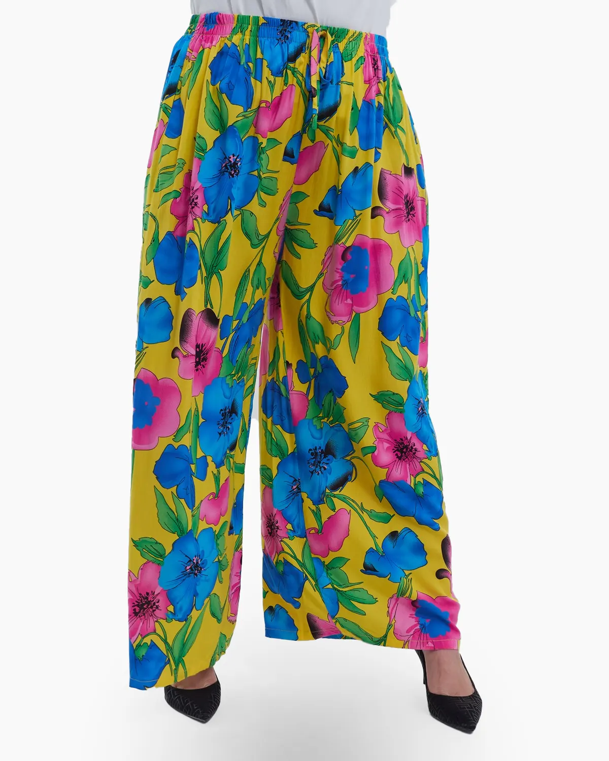 Mărimi mari - Pantaloni lungi evazati din viscoza premium cu imprimeu floral distinctiv talie ajustabila si buzunare stil casual chic negru