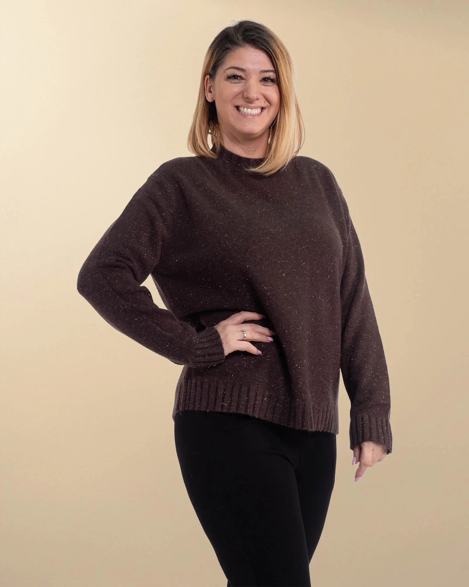 Pulover casual maro tricotat cu reflexii prețioase [2]