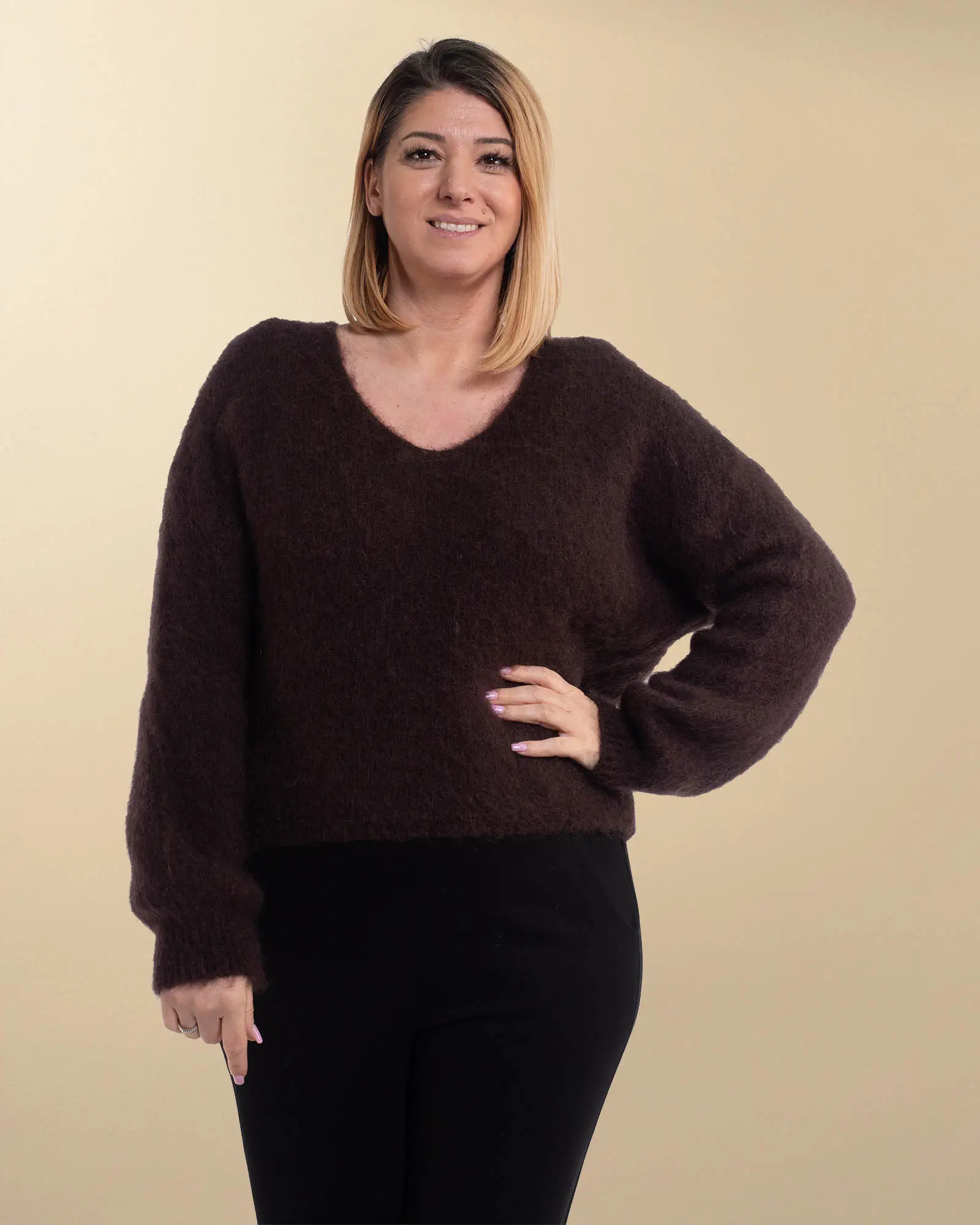 Pulover chic din mohair pufos într-un maro cald cu anchior [2]