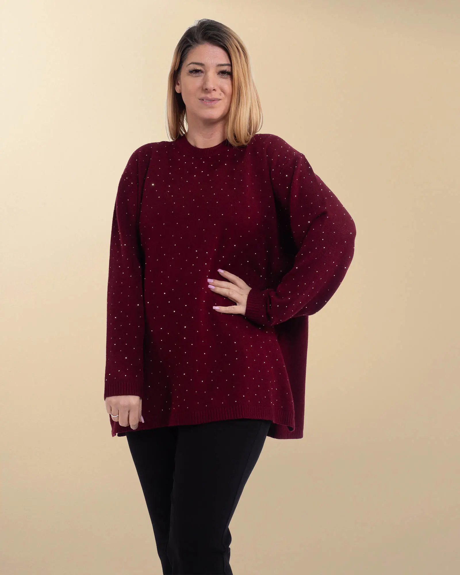 Pulovere - Pulover grena moale tip tunică cu strasuri delicate