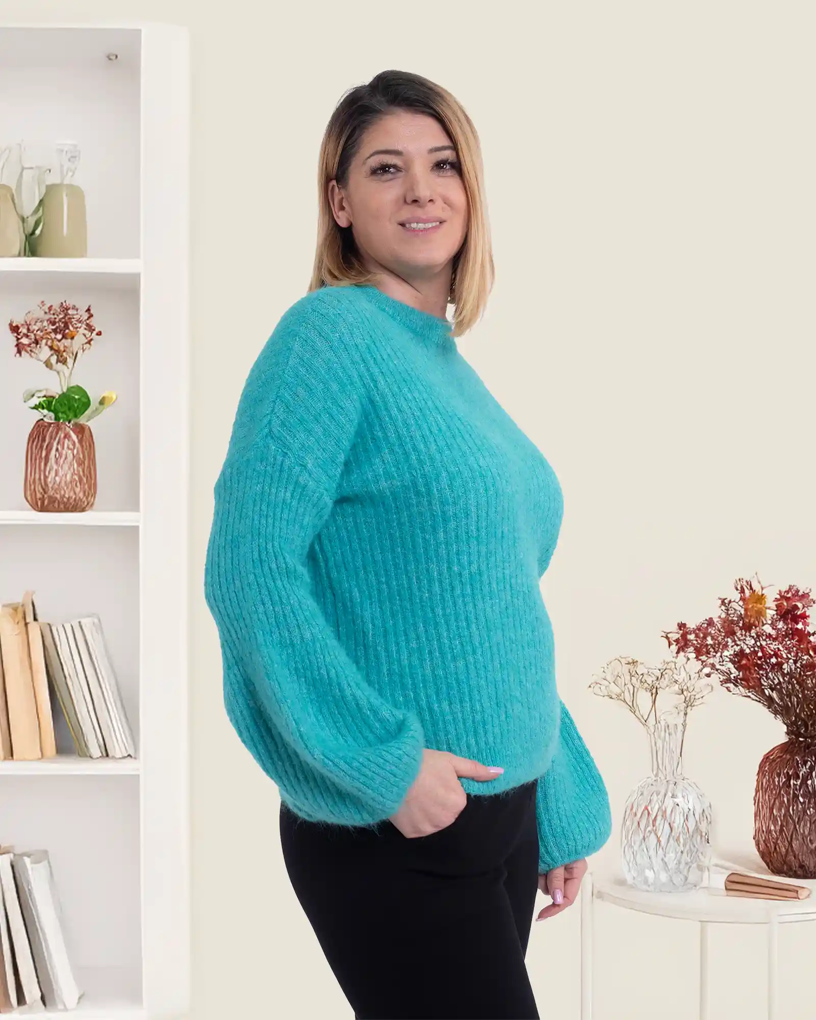 Pulover pufos din lână într-o nuanță de turcoaz cu mâneci bufante [2]