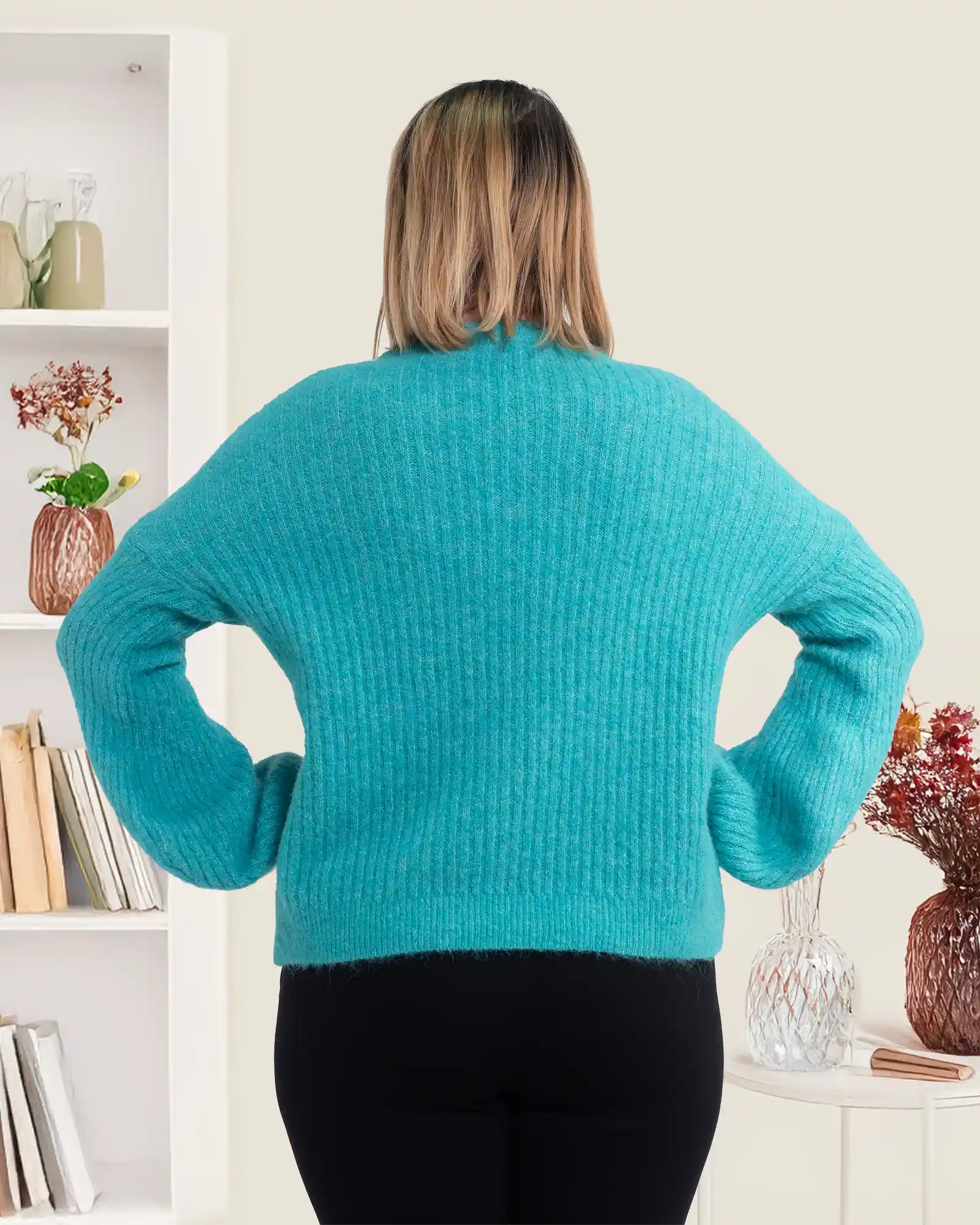 Pulover pufos din lână într-o nuanță de turcoaz cu mâneci bufante [1]