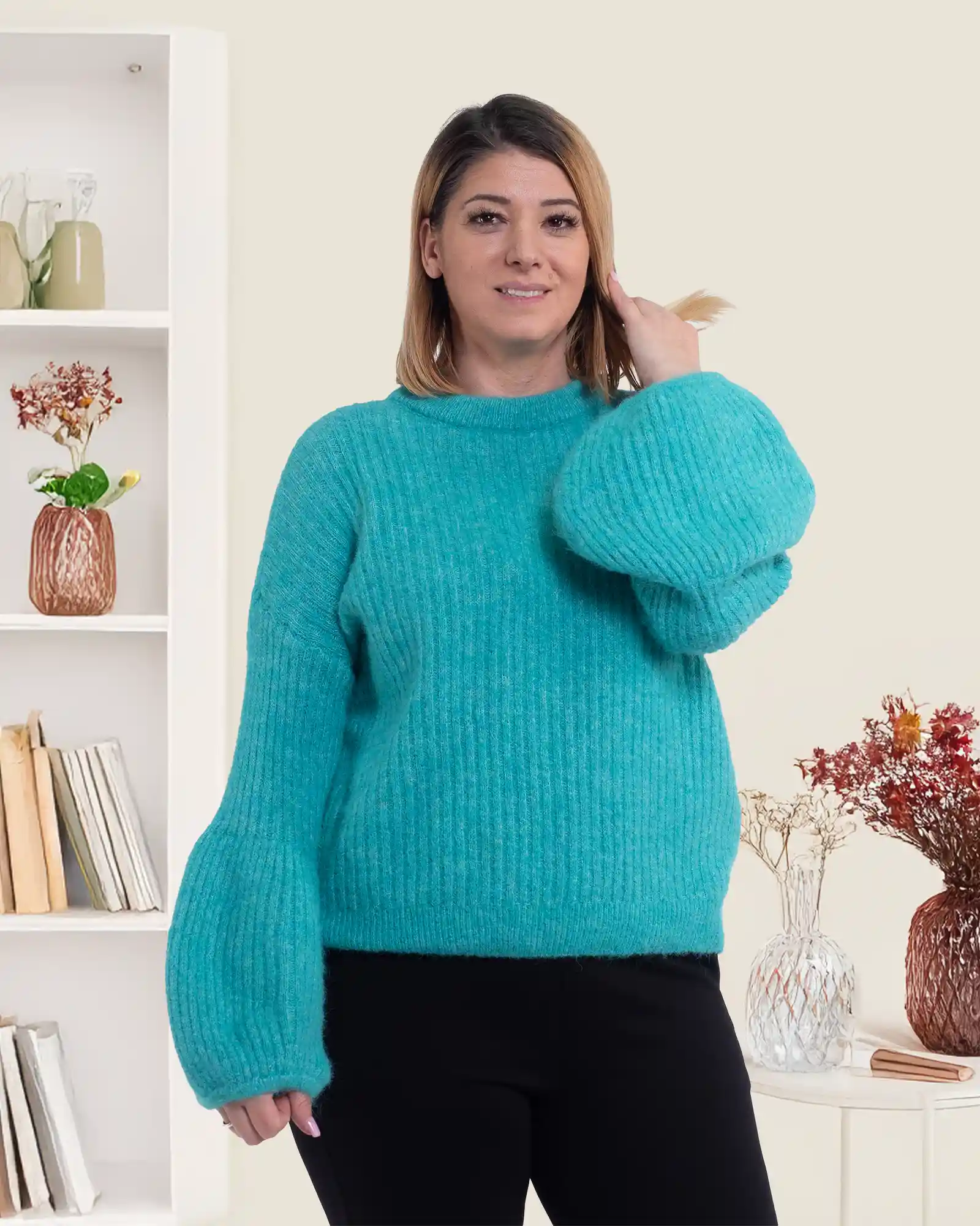 Produse noi - Pulover pufos din lână într-o nuanță de turcoaz cu mâneci bufante