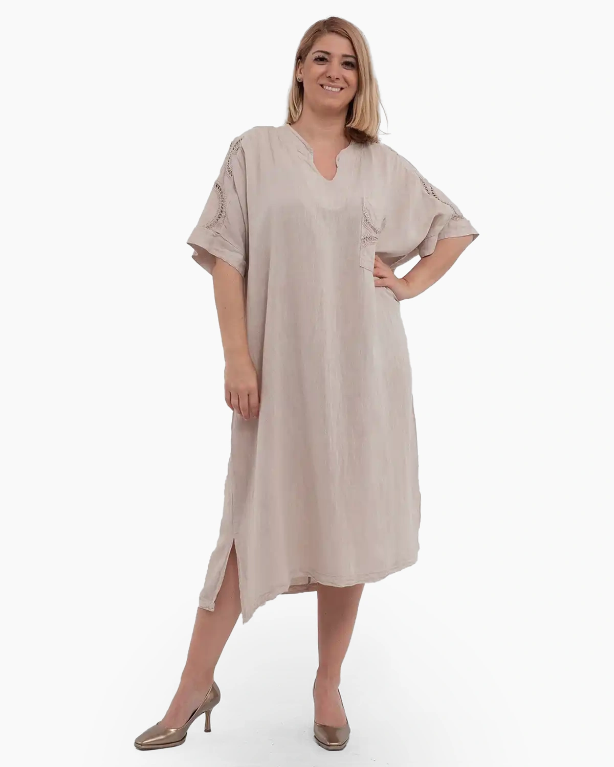Mărimi mari - Rochie elegantă bej din in cu umeri căzuți și broderie aplicată
