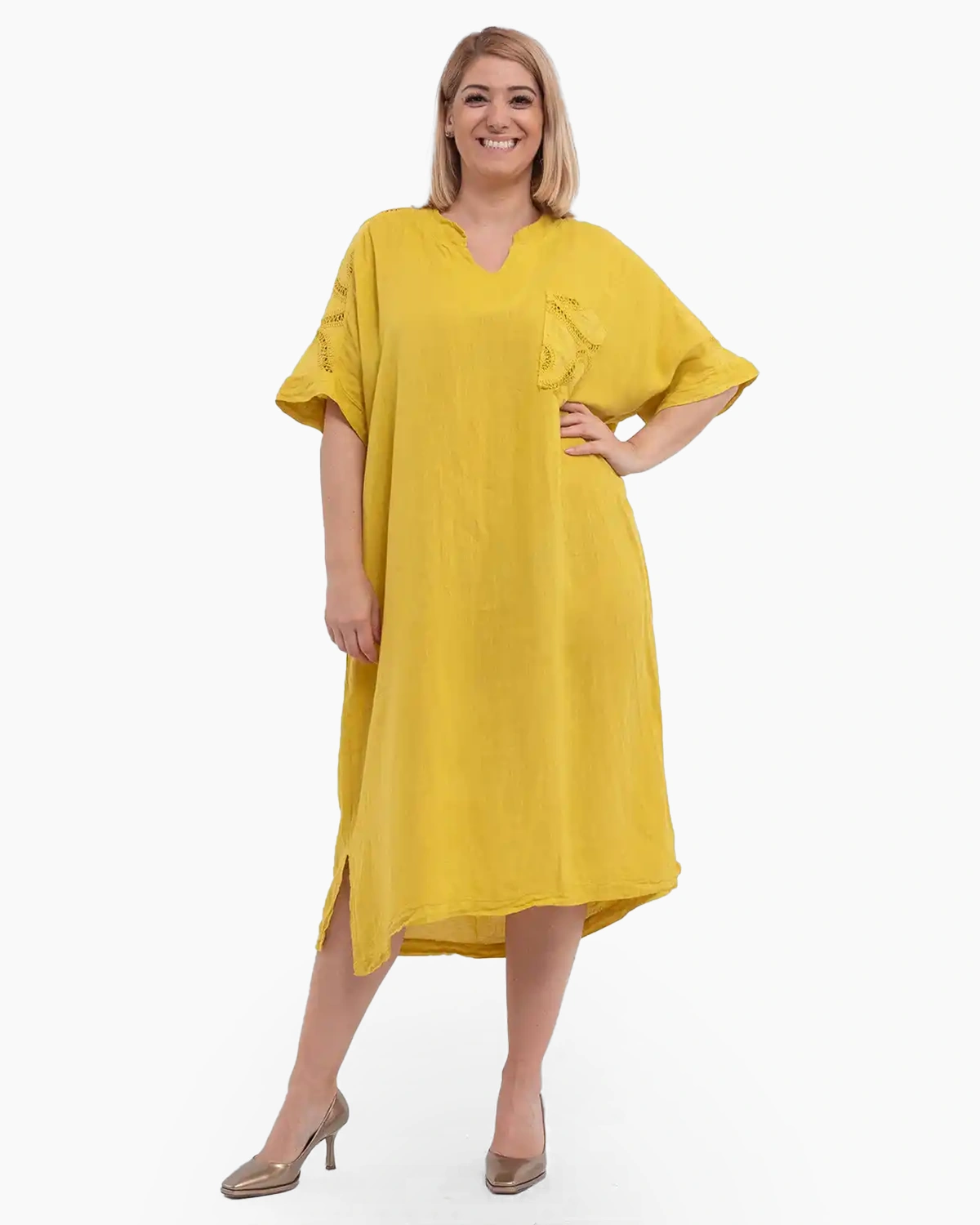 Mărimi mari - Rochie elegantă galbenă din in cu umeri căzuți și broderie aplicată
