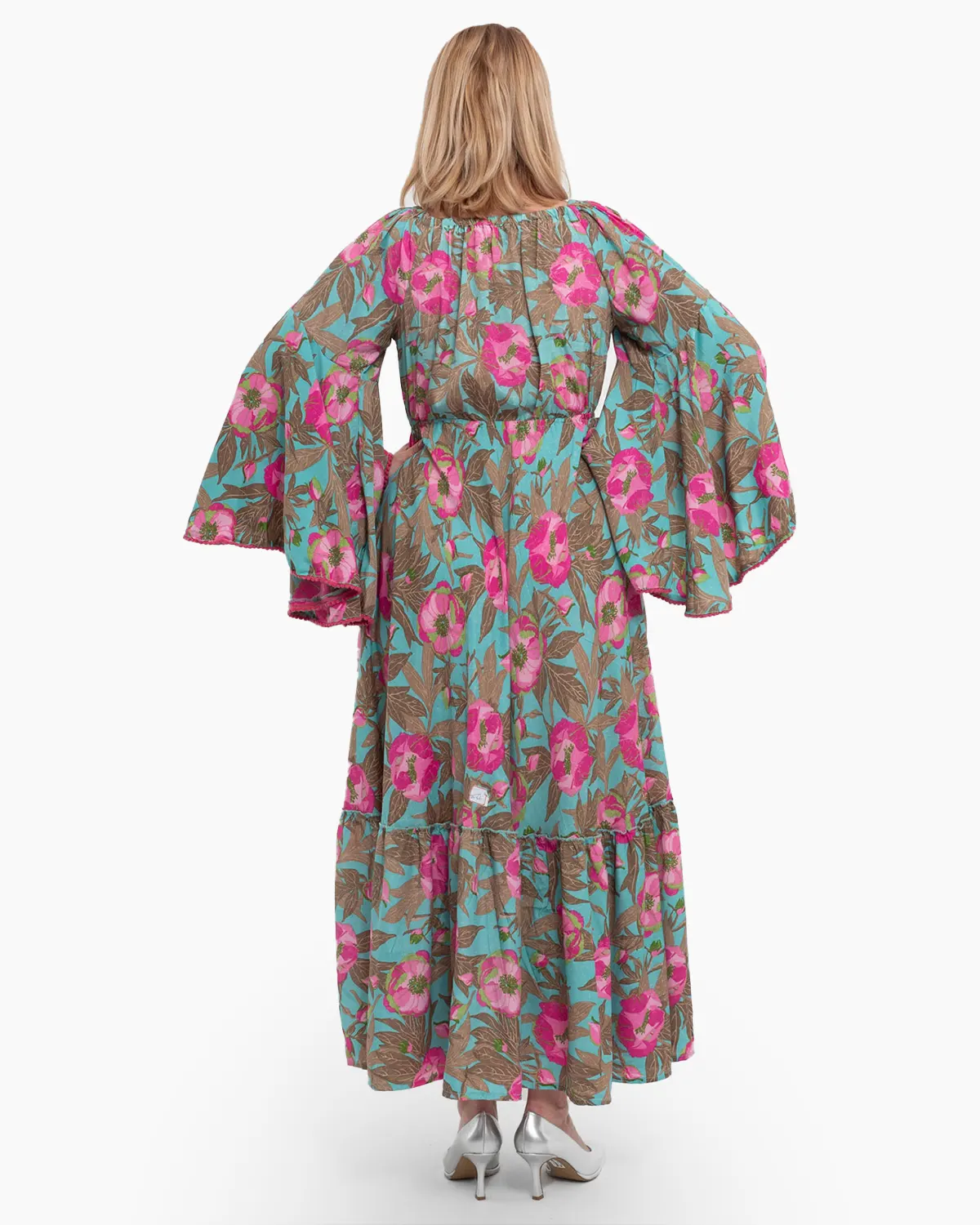 Rochie kimono din mătase turcoaz cu volane și umeri lați [1]