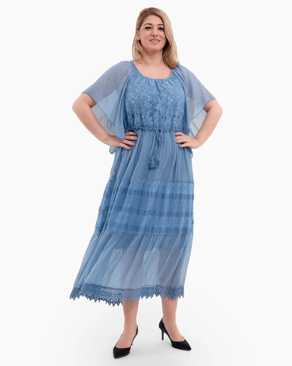 Mărimi mari - Rochie matase albastru deschis, cu broderie fina si snur in talie