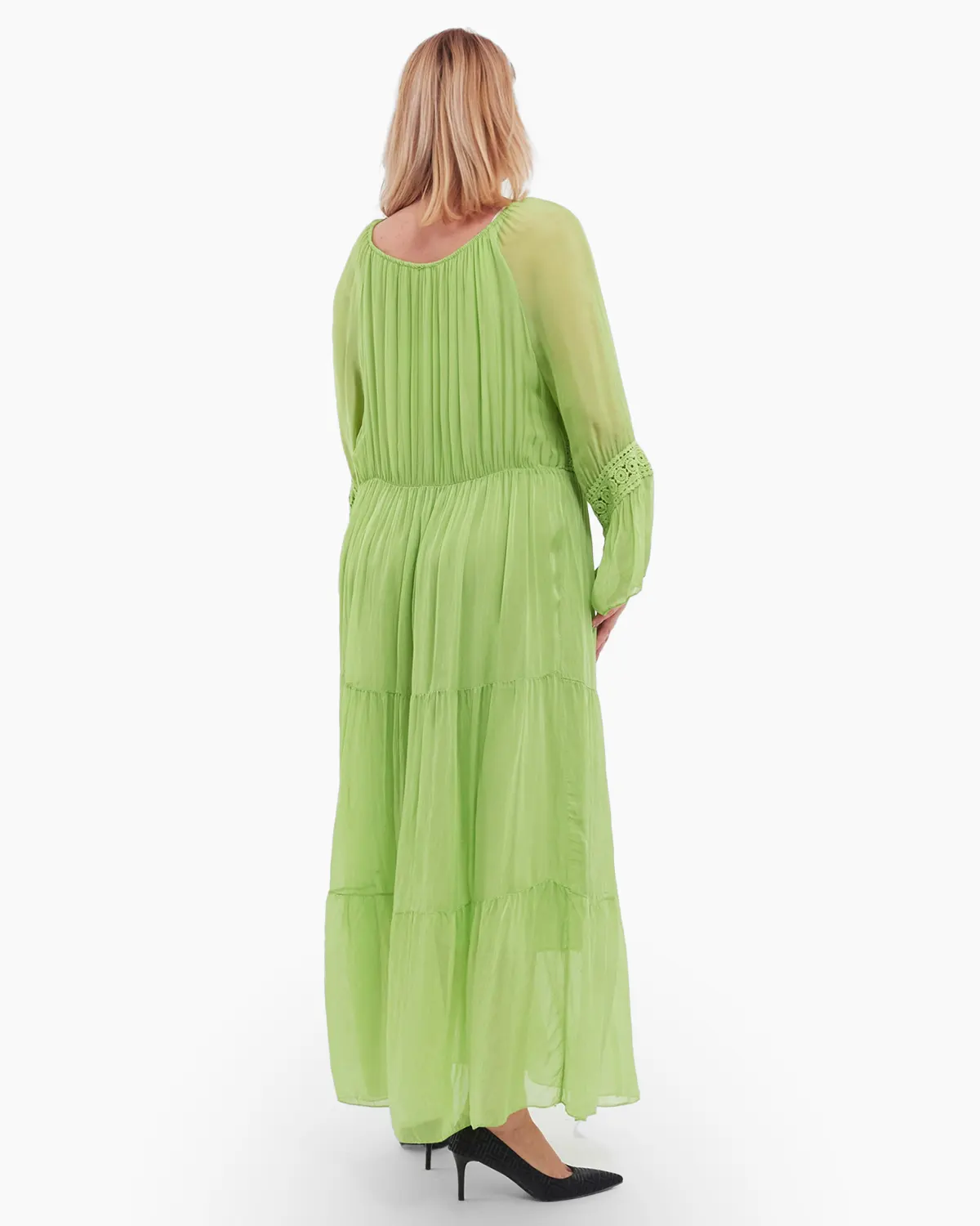 Rochie matase, verde crud, accesorizata cu detalii brodate si paiete [2]