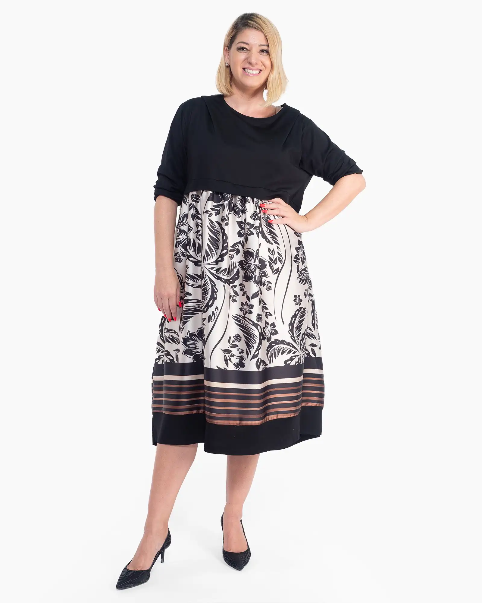 Produse noi - Rochie midi neagră elegantă cu imprimeu artistic și linie fluidă
