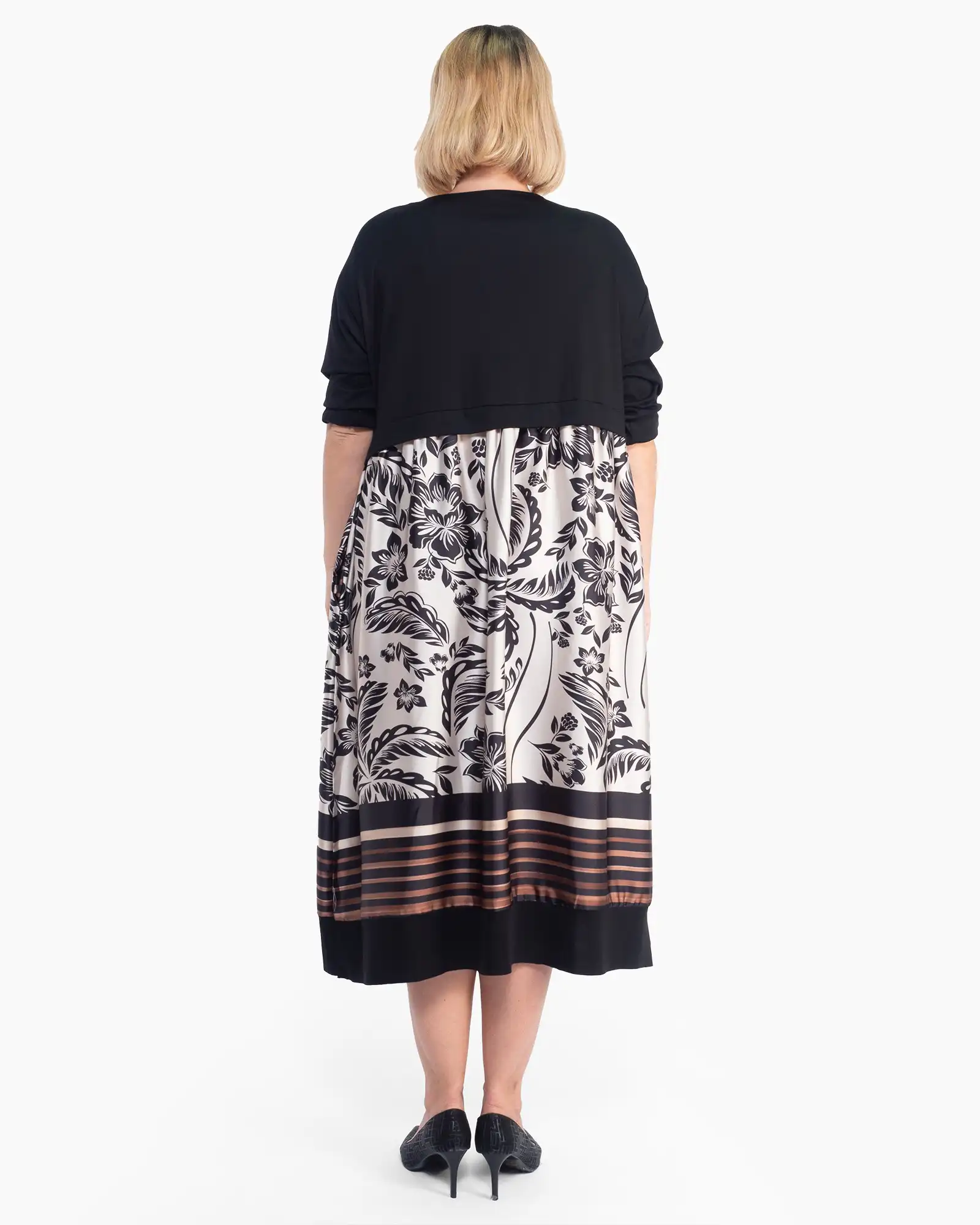Rochie midi neagră elegantă cu imprimeu artistic și linie fluidă [1]