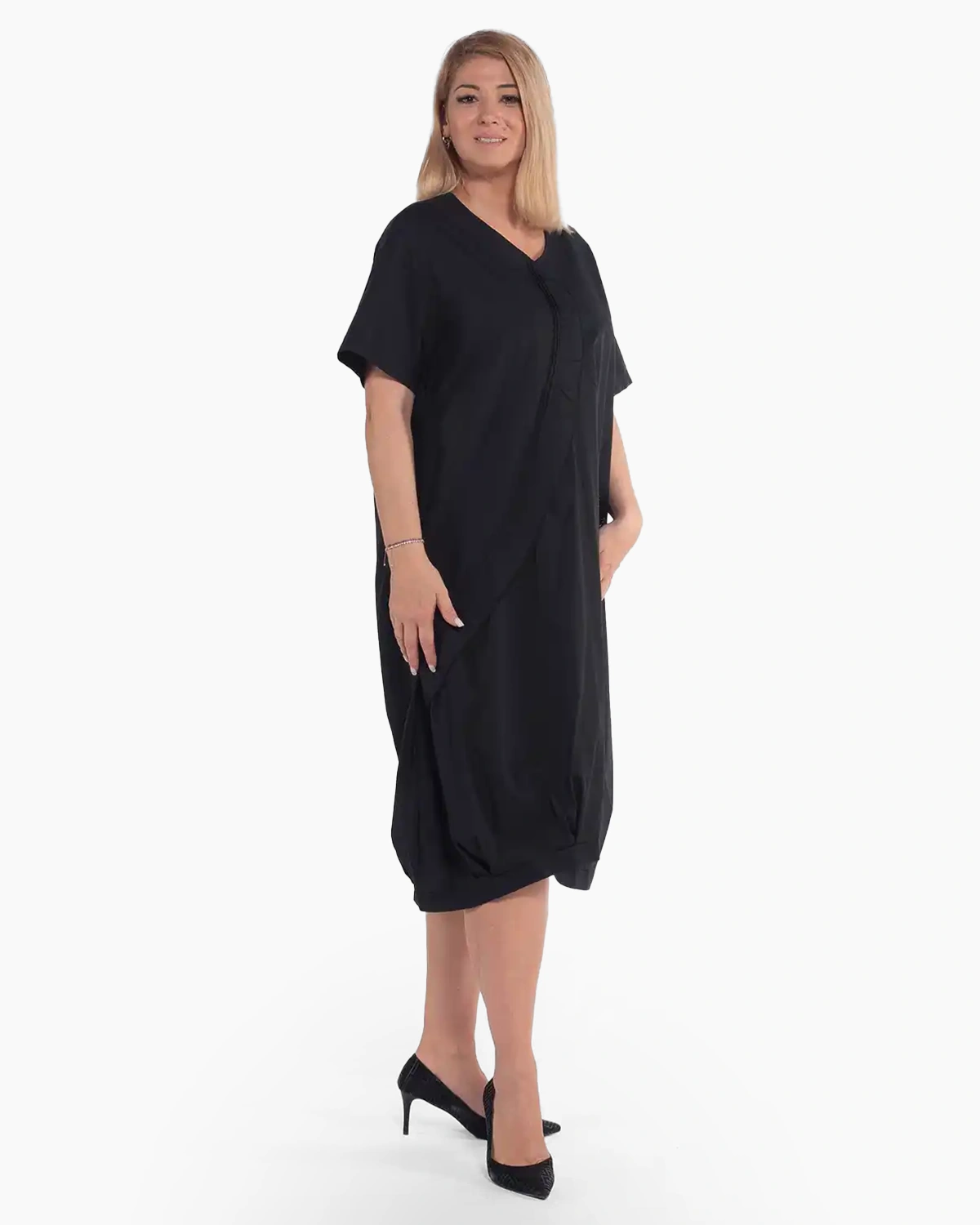 Rochie neagră chic cu design petrecut și floare aplicată [3]