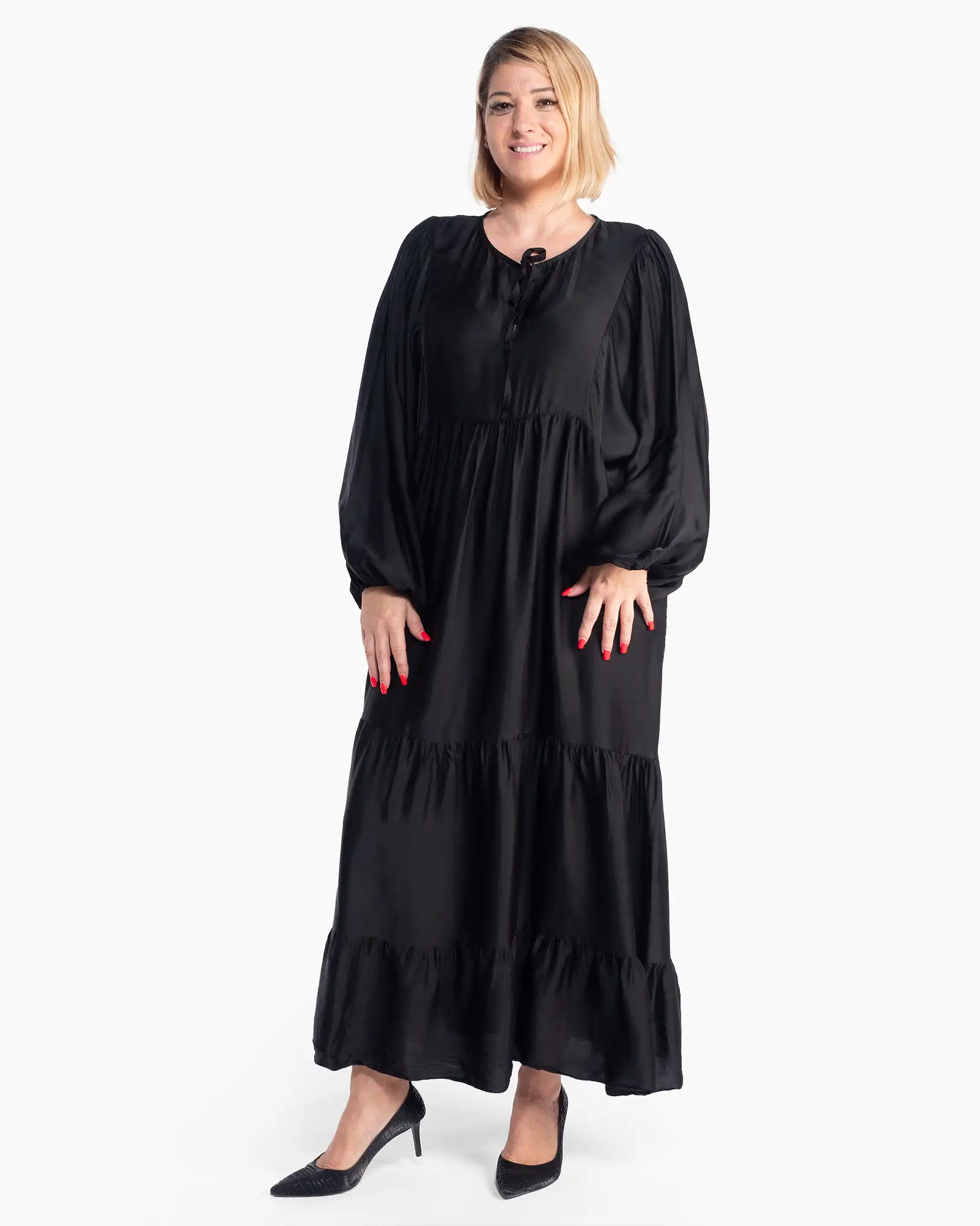 Produse noi - Rochie neagră elegantă cu volane fluide și mâneci bufante