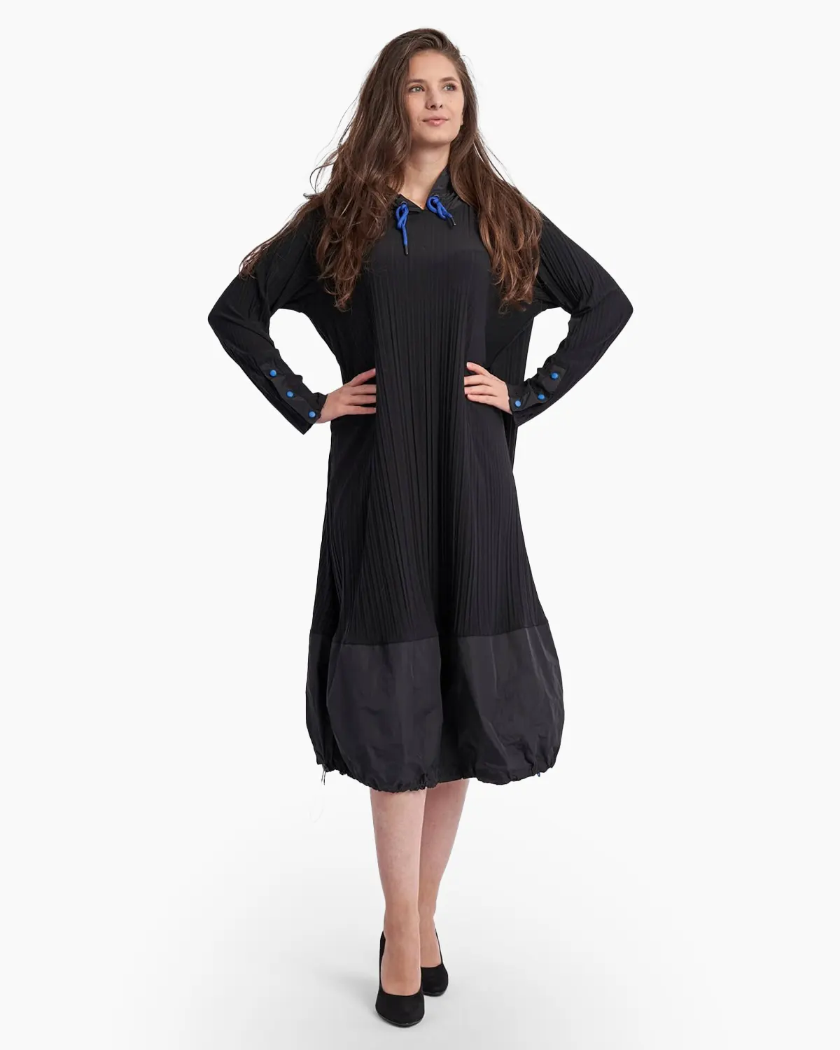 Rochii - Rochie neagra plisata cu gluga