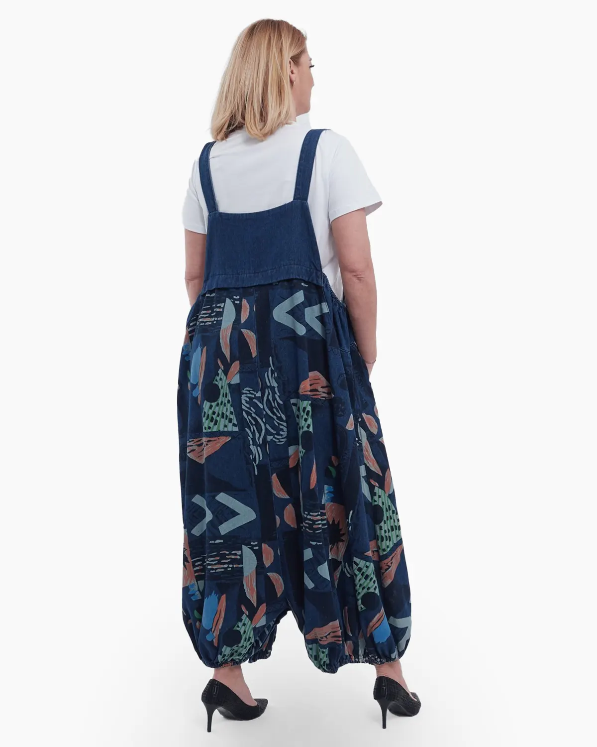 Salopetă Boho din Denim cu Croială Tip Balon și Imprimeu Abstract – Stil Confortabil și Creativ [3]