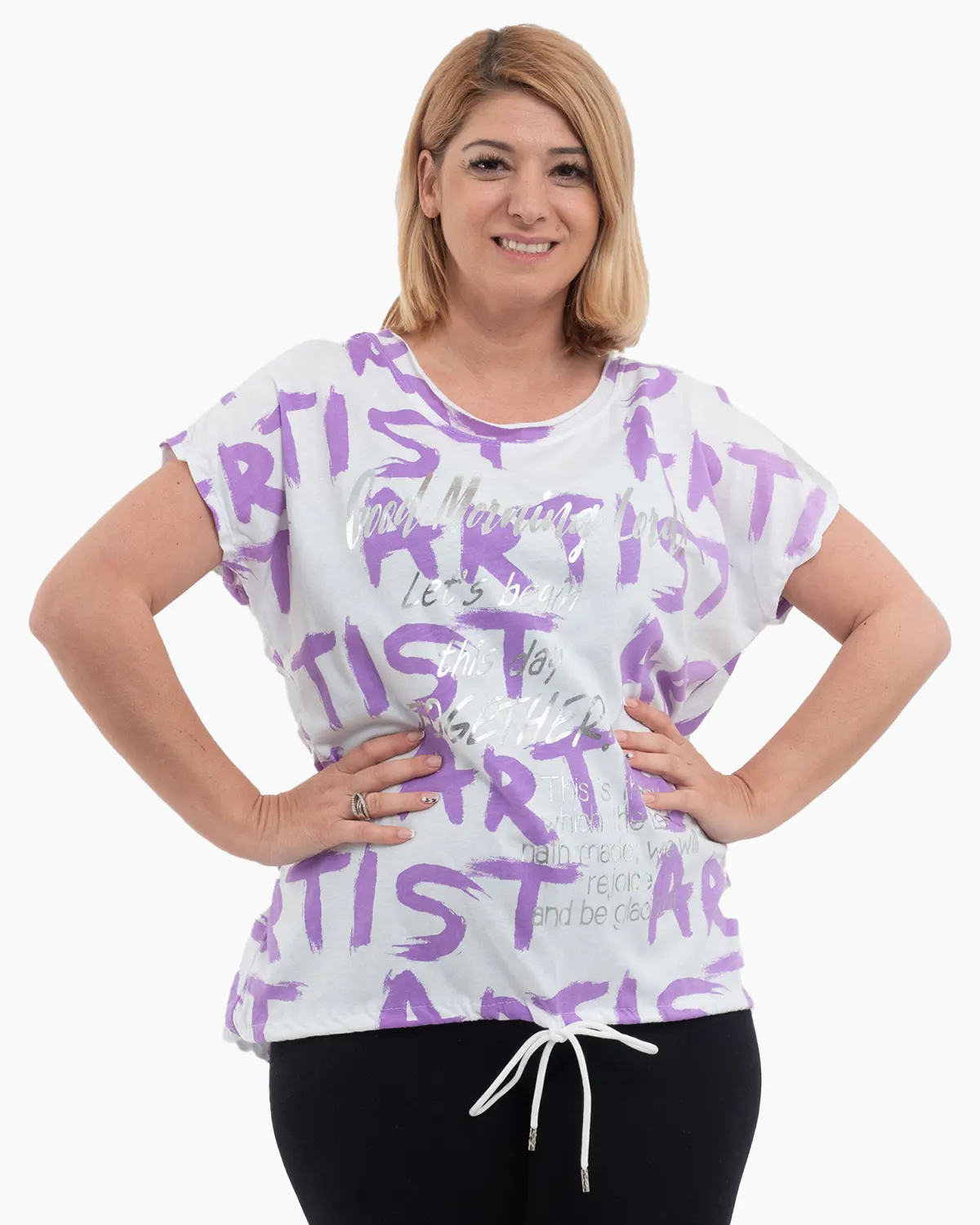 Tricouri - Tricou alb 'Chic Blossom' din bumbac, cu motive florale mov și cuvinte