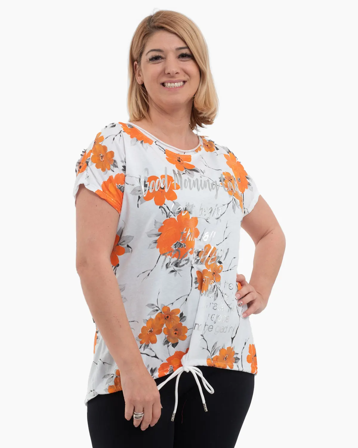 Tricouri - Tricou alb 'Chic Blossom' din bumbac, cu motive florale portocalii și cuvinte