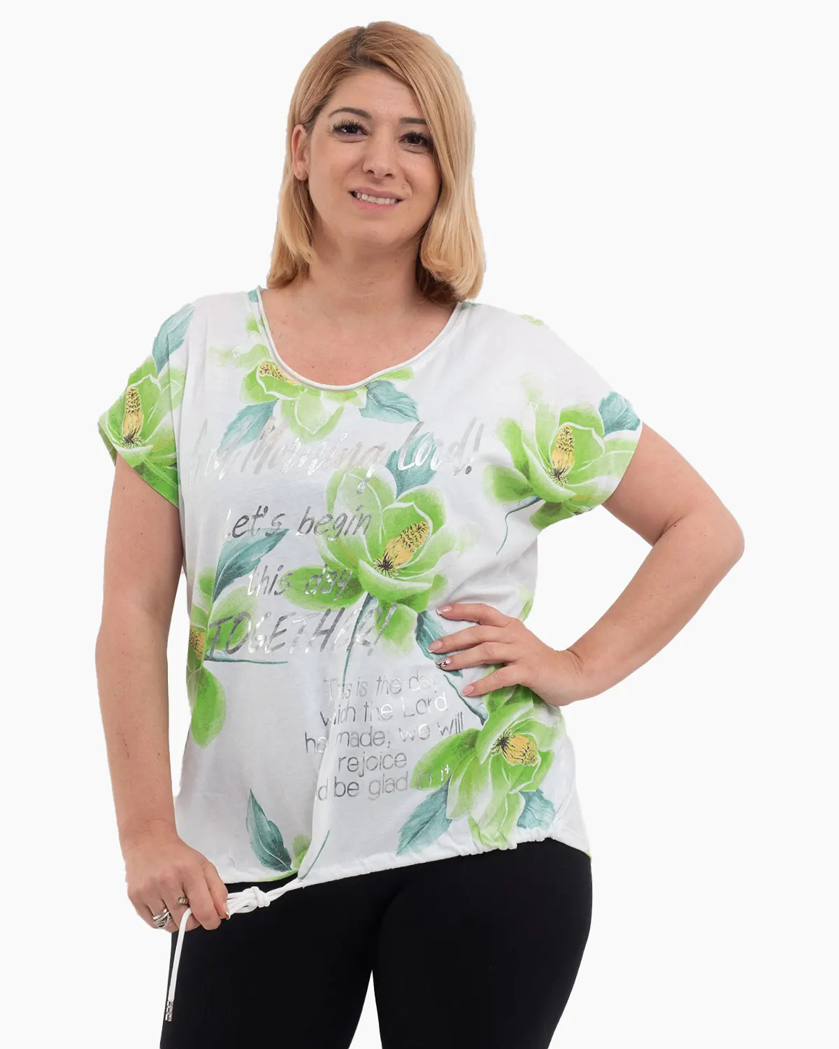 Tricouri - Tricou alb 'Chic Blossom' din bumbac, cu motive florale vernil și cuvinte