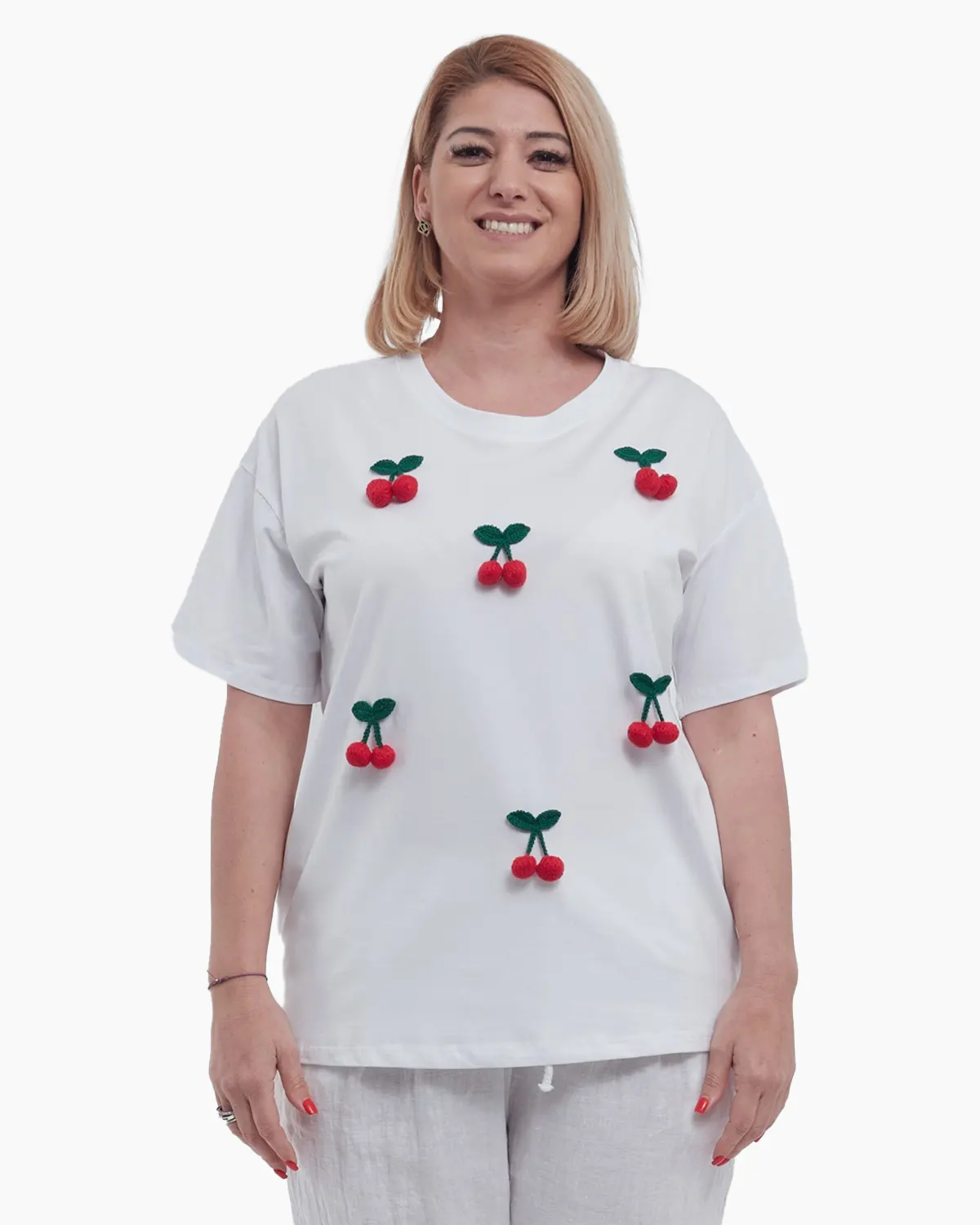 Tricouri - Tricou casual de vara din bumbac fin cu aplicatii delicate cirese croiala lejera maneci scurte talie unica alb