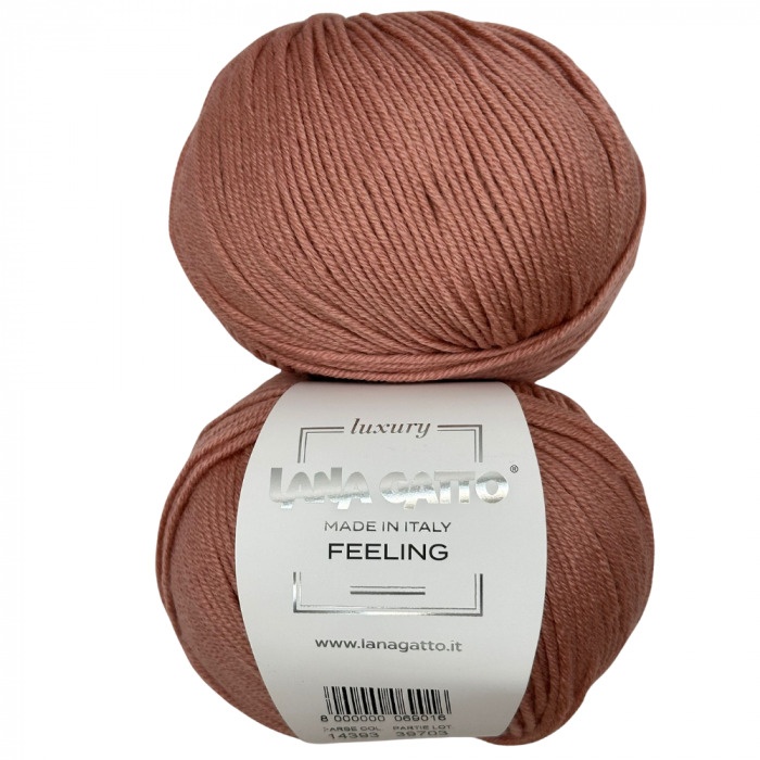 Lana Gatto Feeling [2]