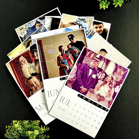Calendare &  Kind Reminder - Calendar Lovers -12 poze magnetice personalizate
