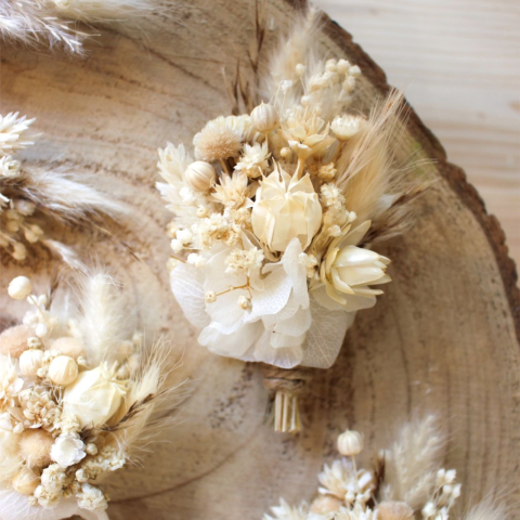 Mărturii Nuntă & Botez - Cocarde din flori naturale uscate