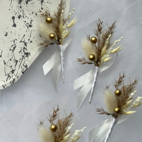 Mărturii Nuntă & Botez - Cocarde din flori naturale uscate