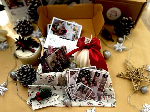 COLECȚIA DE CRĂCIUN -SETURI CADOU - Magia Inimii- Poze Magnetice & Lumânare Parfumată