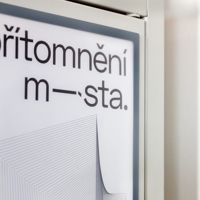 Buzunar magnetic A4 cu chenar gri [3]