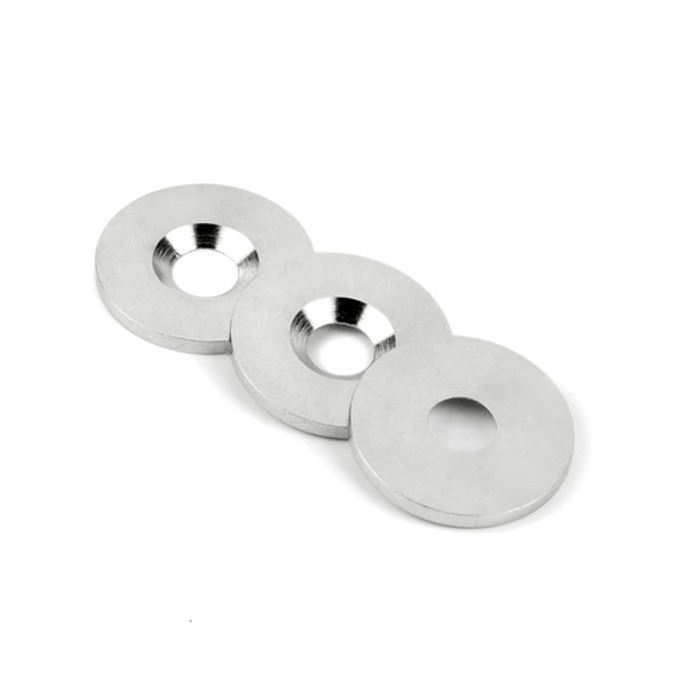 Contra piesă din oțel diam. 18 s 1,5 mm cu gaură pentru șurub [3]