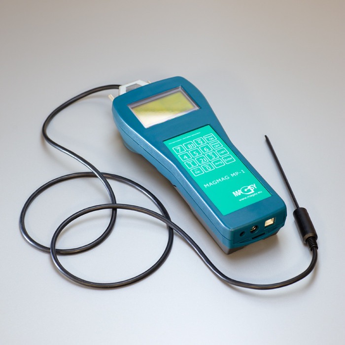 Gaussmetru/Teslametru MAGMAG SET cu sondă și cablu USB [1]